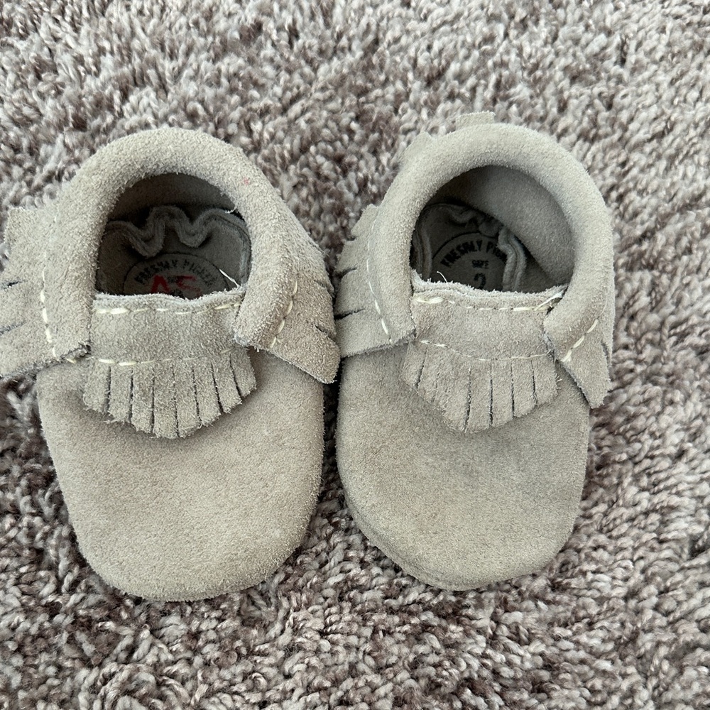 Suede Freshly Picked Baby Moccasins - Gray